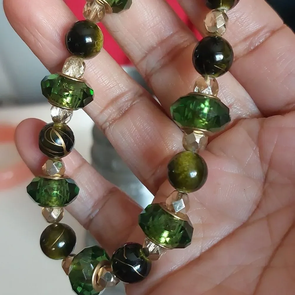 Sturdy Green Tones Bracelet Glass Plastic Gold Tone Metal